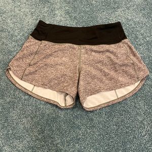 Lululemon Speed Up Mid-Rise Lined Short 4”
